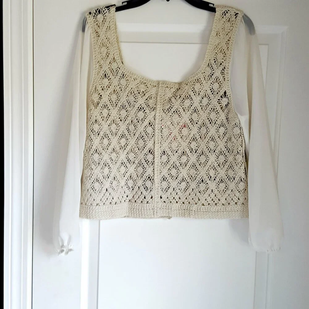 Lola Vested Blouse w/Diamond Crochet Pattern - Picture 7 of 8
